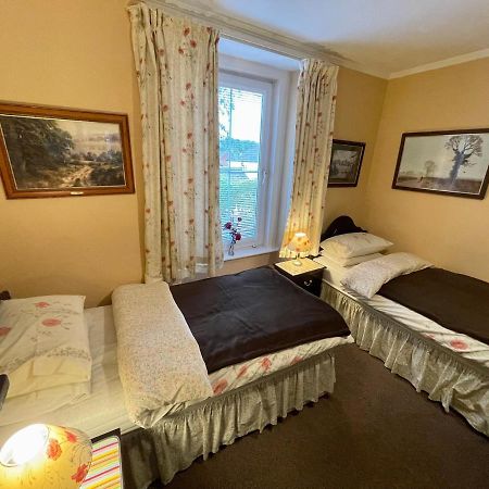 סירנססטר Apsley Villa Guest House. מראה חיצוני תמונה